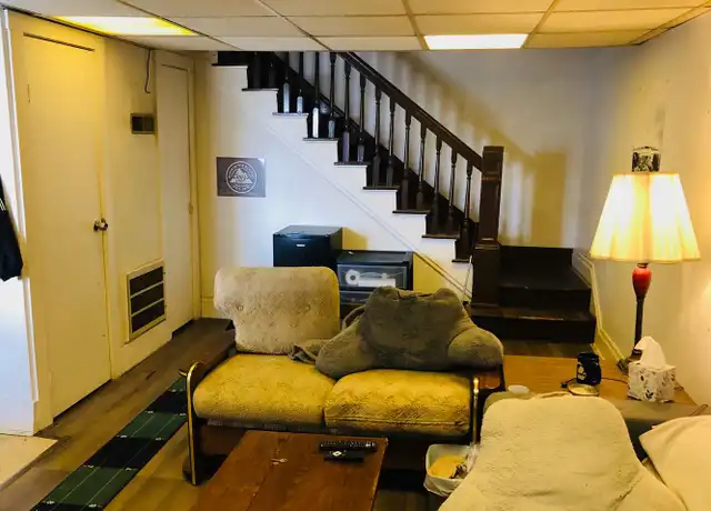Property at 370 Falling Run Rd Unit 370-1, Morgantown, WV, 26505, 3 beds, 1 bath, [object Object]