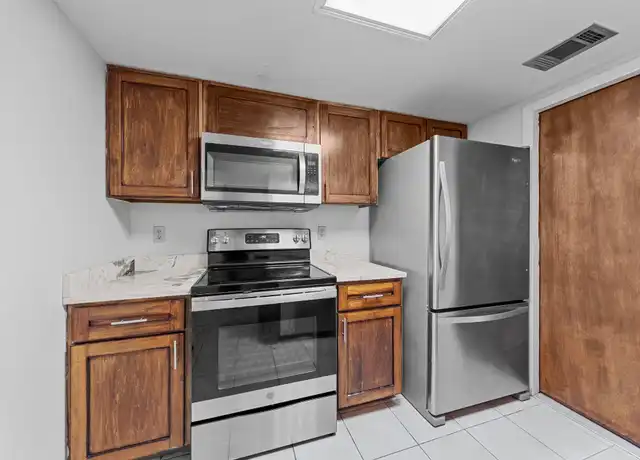 Property at 12 Viking Dr NW Unit E, Fort Walton Beach, FL, 32548, 2 beds, 1.5 baths, [object Object]