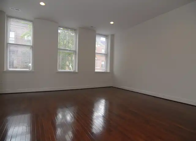 Property at 909 N Calvert St Unit 300, Baltimore, MD, 21202, 1 bed, 1 bath, [object Object]