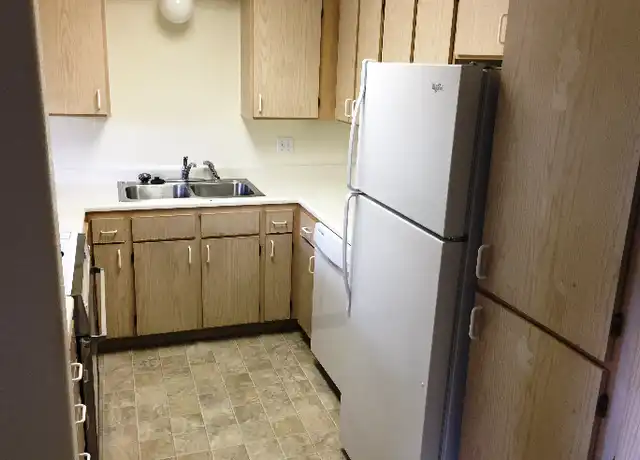 Property at 1652 Kellenbeck Ave Unit D, Grants Pass, OR, 97527, 3 beds, 2 baths, [object Object]