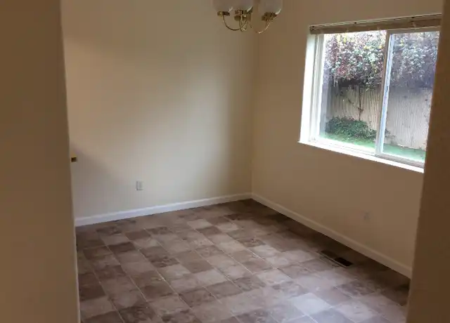 Property at 1652 Kellenbeck Ave Unit D, Grants Pass, OR, 97527, 3 beds, 2 baths, [object Object]