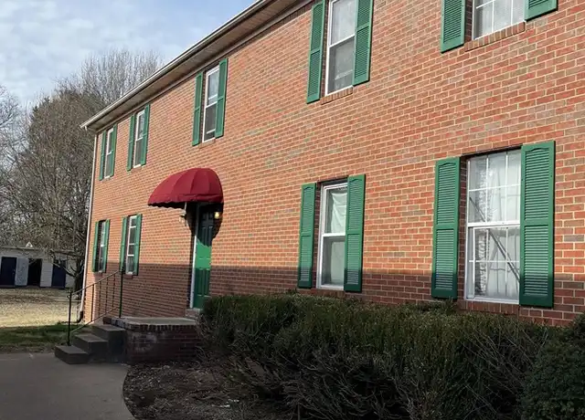 Property at 104 Amy Ave, Bowling Green, KY, 42101, 2 beds, 1.5 baths, [object Object]