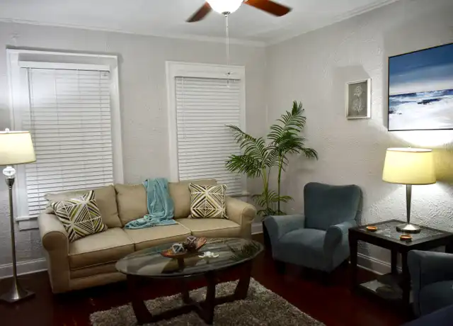 Property at 407 S Melville Ave Unit 5, Tampa, FL, 33606, 1 bed, 1 bath, [object Object]
