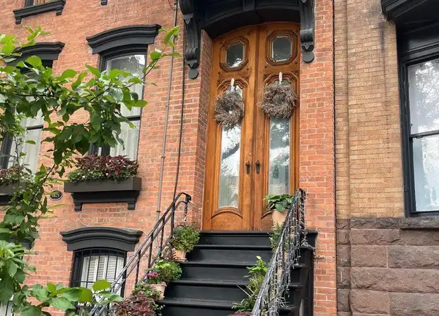 Property at 130 Chestnut St, Albany, NY, 12210, 1 bed, 1 bath, [object Object]