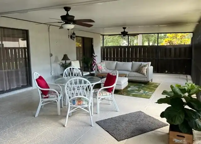Property at 301 SE Castle Ct, Port St. Lucie, FL, 34952, 2 beds, 3 baths, [object Object]