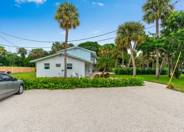 Property at 2121 NE Park St Unit 4, Jensen Beach, FL, 34957, 1 bed, 1 bath, [object Object]