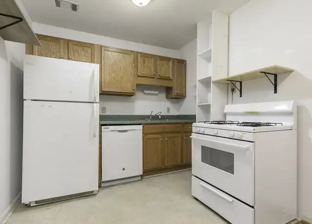 Property at 218 Mount Holly Ave Unit 4, Louisville, KY, 40206, 2 beds, 1 bath, [object Object]