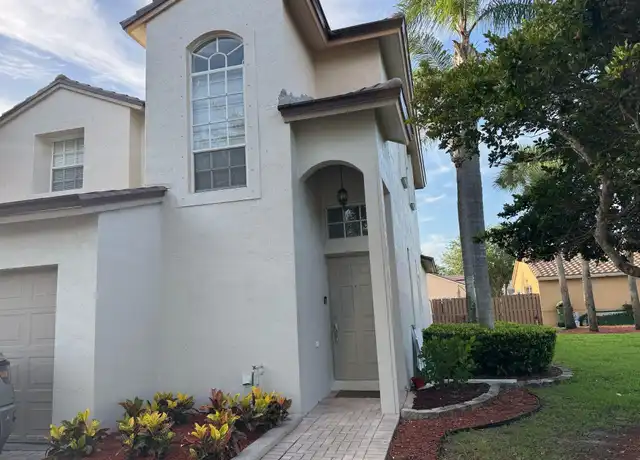 Property at 17021 NW 10th St, Pembroke Pines, FL, 33028, 4 beds, 2.5 baths, [object Object]