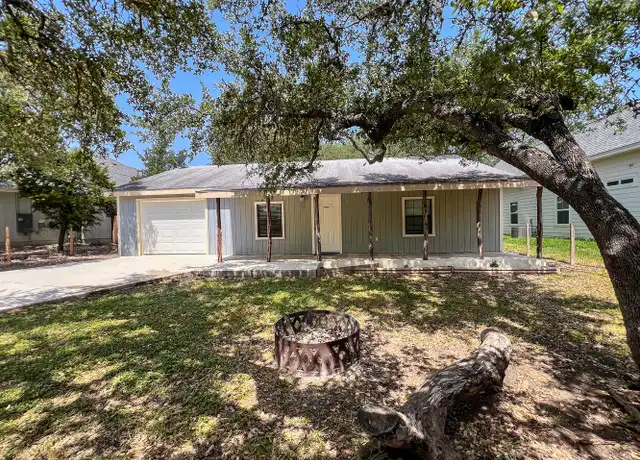 Property at 1825 Lakeview Dr, Canyon Lake, TX, 78133, 3 beds, 2 baths, [object Object]
