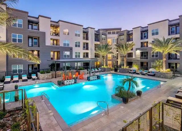 Property at The Flats at SanTan - 2550 S San Tan Village Pkwy, Gilbert, AZ, 85295, 1 bed, 1 bath, [object Object]
