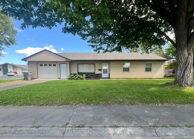 Property at 634 Basswood Ave, Richland, WA, 99352, 3 beds, 1.5 baths, [object Object]