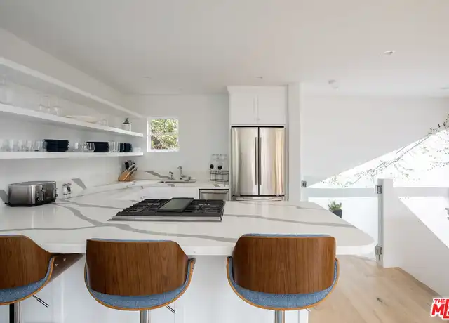 Property at 29233 Heathercliff Rd #3, Malibu, CA, 90265, 2 beds, 1 bath, [object Object]