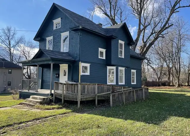 Property at 1006 Chittock Ave Unit B, Jackson, MI, 49203, 2 beds, 1 bath, [object Object]