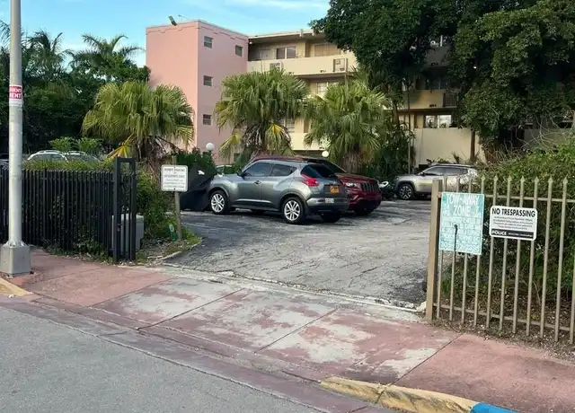 Property at 4011 N Meridian Ave #34, Miami Beach, FL, 33140, 1 bed, 1 bath, [object Object]