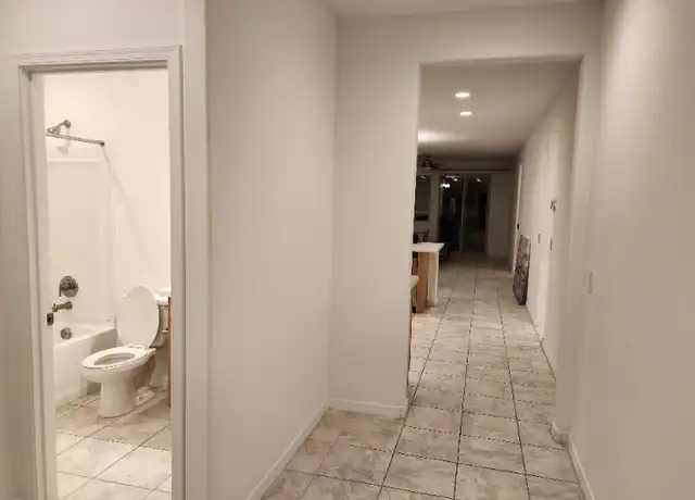 Property at 8948 W Colter St, Glendale, AZ, 85305, 1 bed, 1 bath, [object Object]