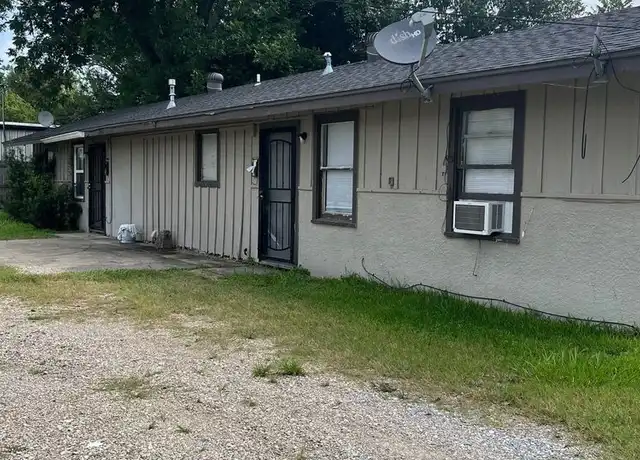 Property at 2917A Common St, Lake Charles, LA, 70601, 1 bed, 1 bath, [object Object]