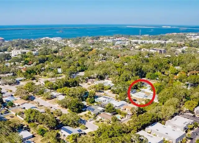 Property at 640 Magnolia St, Dunedin, FL, 34698, 2 beds, 2 baths, [object Object]