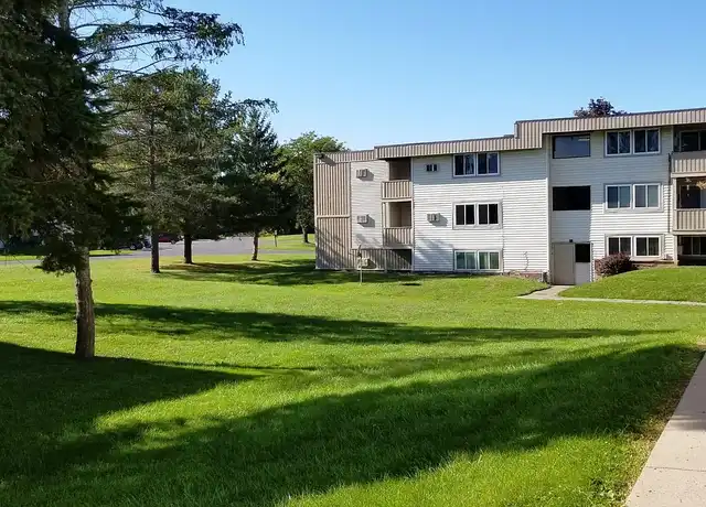 Property at Cedarwood Apartments - 10 Cedarwood Blvd, Baldwinsville, NY, 13027, 1-3 bed, 1-2 bath, [object Object]