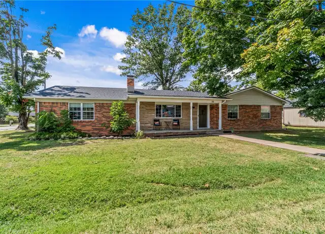 Property at 701 NW Ford Ln, Bentonville, AR, 72712, 4 beds, 3 baths, [object Object]