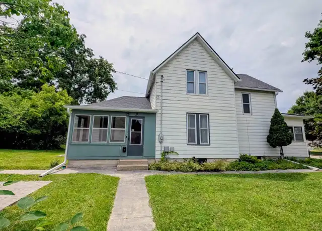 Property at 609 E Main St, Decorah, IA, 52101, 2 beds, 1 bath, [object Object]