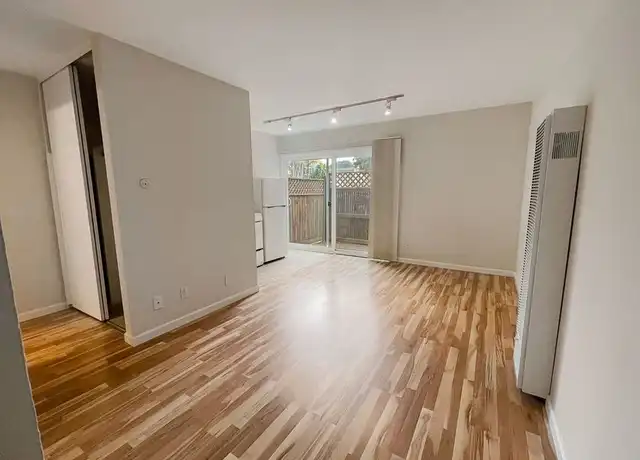 Property at 450 Alcatraz Ave Unit 03, Oakland, CA, 94609, 0 beds, 1 bath, [object Object]