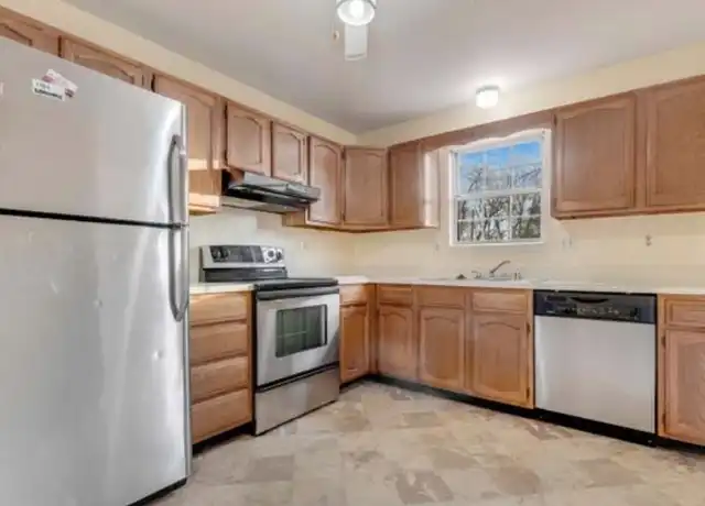 Property at 2014 Ritchie Rd, District Heights, MD, 20747, 1 bed, 1 bath, [object Object]