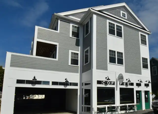 Property at 5 W Dane St Unit 9, Beverly, MA, 01915, 1 bed, 1 bath, [object Object]