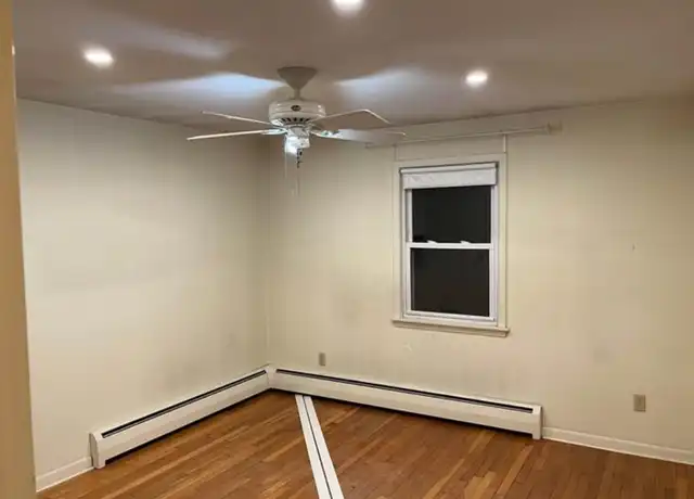 Property at 95 Barnett St, New Haven, CT, 06515, 2 beds, 1 bath, [object Object]