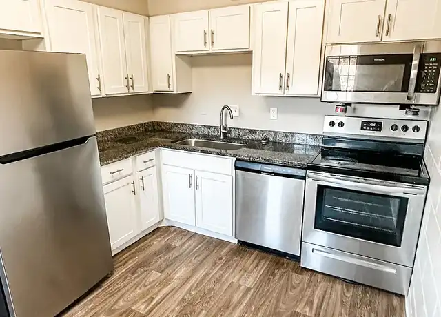 Property at Reserve at Third Creek - 3910 Middlebrook Pike, Knoxville, TN, 37921, 2 beds, 1 bath, [object Object]