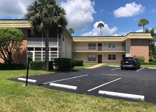 Property at 1 Vista Gardens Trl #202, Vero Beach, FL, 32962, 2 beds, 2 baths, [object Object]