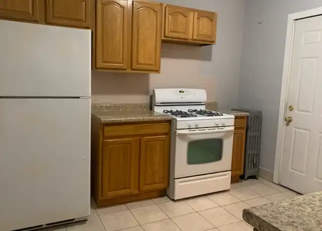 Property at 52 Clifford St Unit 2E, Hartford, CT, 06114, 1 bed, 1 bath, [object Object]