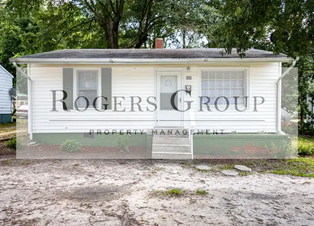 Property at 127 N Clark St, Henderson, NC, 27536, 2 beds, 1 bath, [object Object]