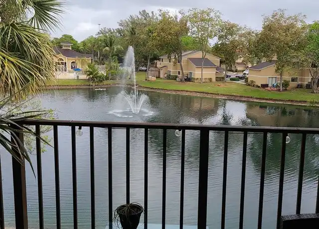 Property at 301 Palm Way #307, Pembroke Pines, FL, 33025, 2 beds, 1 bath, [object Object]