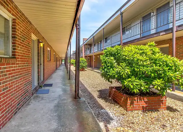 Property at Harbor Inn Apartments - 5600 Elizabeth Ct, Virginia Beach, VA, 23455, 1-3 bed, 1 bath, [object Object]