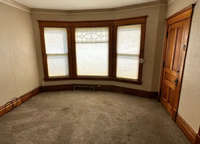 Property at 196 Ellis St, Fond du Lac, WI, 54935, 1 bed, 1 bath, [object Object]