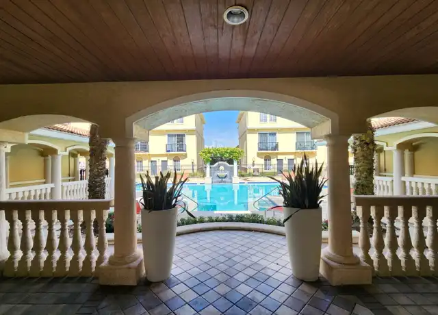 Property at 121 Beach Haven Ln, Tampa, FL, 33609, 3 beds, 3 baths, [object Object]