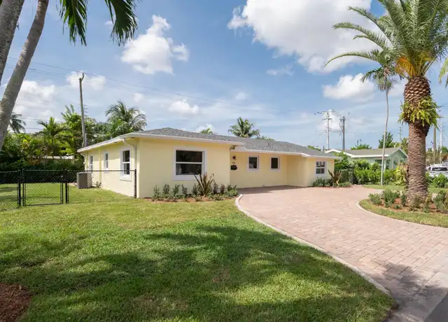 Property at 374 Linda Ln, West Palm Beach, FL, 33405, 3 beds, 2 baths, [object Object]