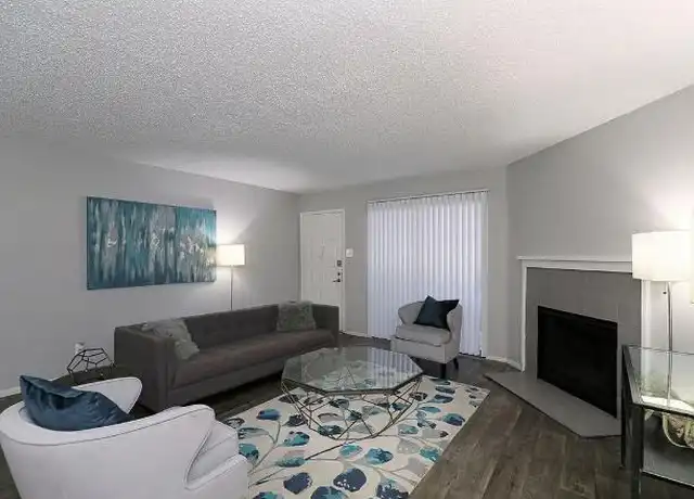 Property at 3 Medical Dr, San Antonio, TX, 78229, 2 beds, 2 baths, [object Object]