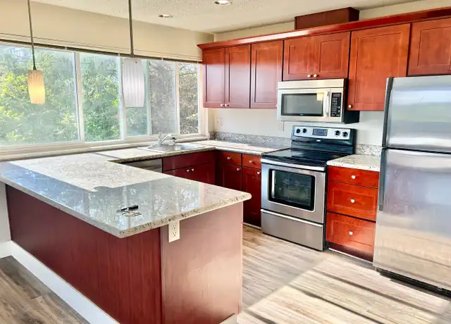 Property at 900 Nob Hill Ave N Unit 402, Seattle, WA, 98109, 1 bed, 1 bath, [object Object]