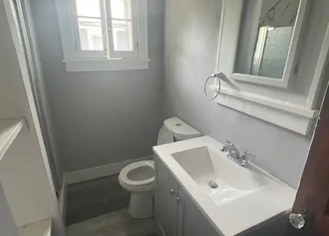 Property at 920 S Main St Unit 3, Independence, MO, 64050, 1 bed, 1 bath, [object Object]
