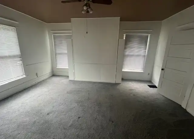 Property at 920 S Main St Unit 3, Independence, MO, 64050, 1 bed, 1 bath, [object Object]
