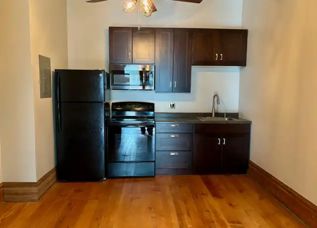 Property at 226 W Madison St Unit B, Ottawa, IL, 61350, 0 beds, 1 bath, [object Object]