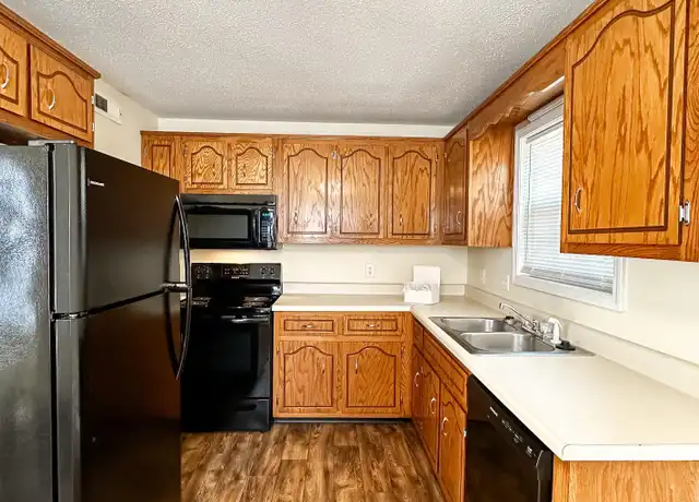 Property at 112 Ballygar St Unit F, Clarksville, TN, 37043, 1 bed, 1 bath, [object Object]