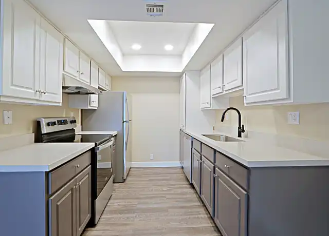 Property at 3810 N Maryvale Pkwy #2008, Phoenix, AZ, 85031, 2 beds, 2 baths, [object Object]