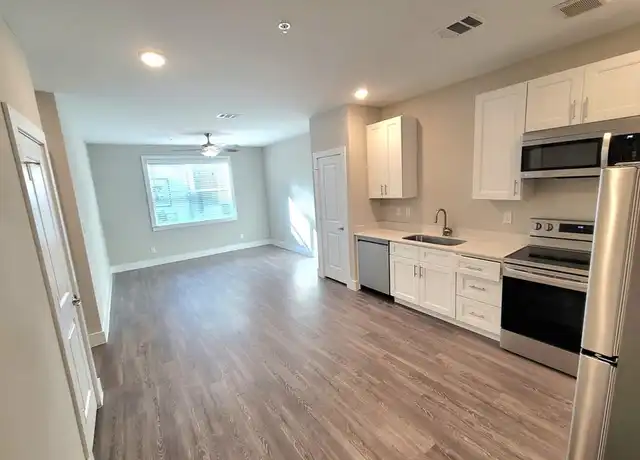 Property at 1620 Oak Tree Dr Unit 1102, Houston, TX, 77080, 1 bed, 1 bath, [object Object]
