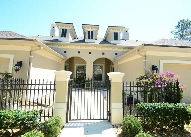 Property at 706 Cobblestone Dr, Ormond Beach, FL, 32174, 2 beds, 2.5 baths, [object Object]
