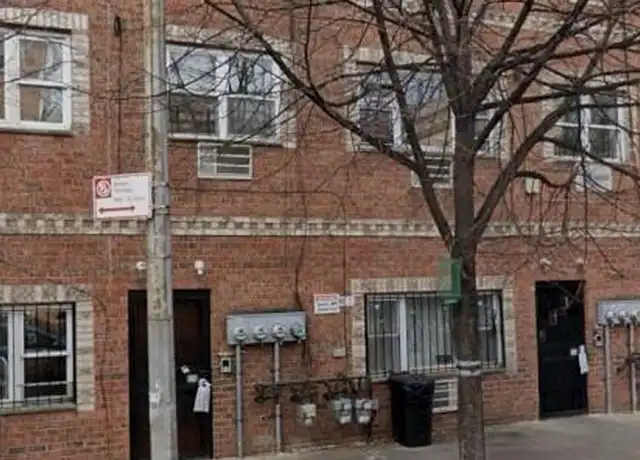 Property at 576 Van Siclen Ave Unit 3, Brooklyn, NY, 11207, 3 beds, 1 bath, [object Object]