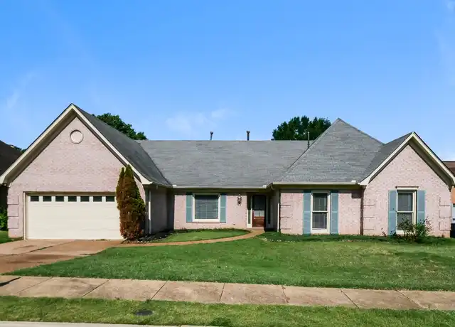 Property at 1011 Stable Run Dr, Cordova, TN, 38018, 5 beds, 3 baths, [object Object]