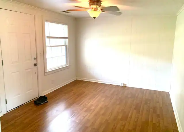 Property at 147 Dellway Dr, Nashville, TN, 37207, 2 beds, 1 bath, [object Object]