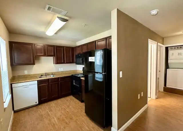 Property at 908 W 21st St Unit 101, Austin, TX, 78705, 2 beds, 1 bath, [object Object]